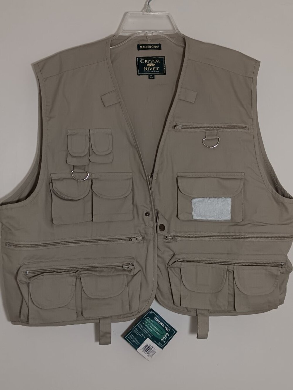 Crystal River fishing vest mens XL khaki 27 pockets fly fishing utility NWT